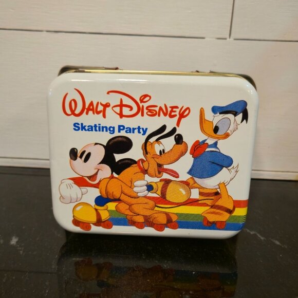 Walt Disney "Skating Party" Lunch Tin Box Double Handle - RARE Vintage - Collect - Picture 2 of 11